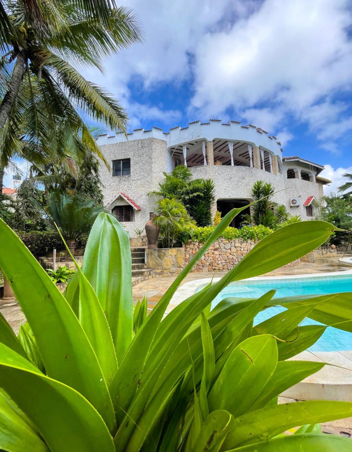 Tembo Village Watamu Exteriör bild