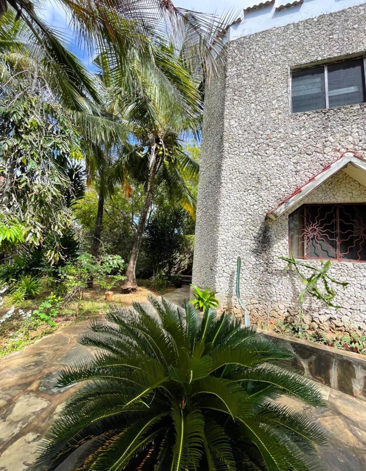 Tembo Village Watamu Exteriör bild