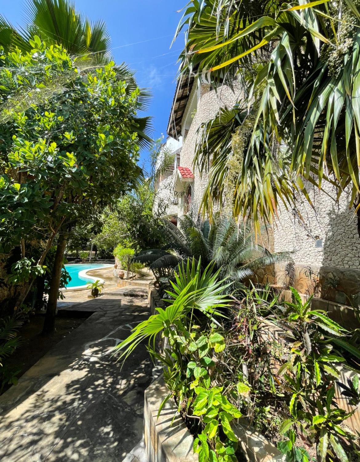 Tembo Village Watamu Exteriör bild
